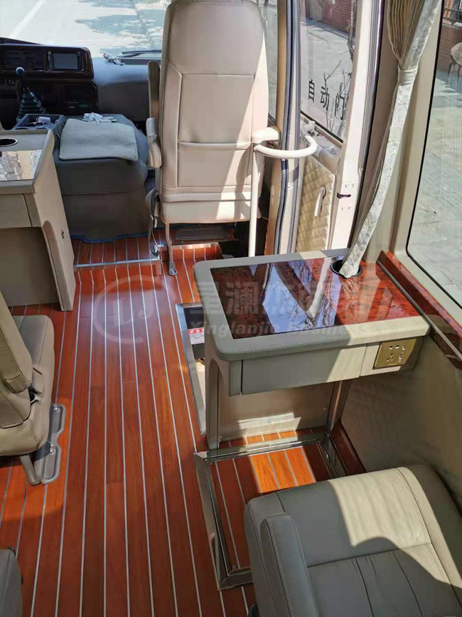 綿陽豐田考斯特13座出租