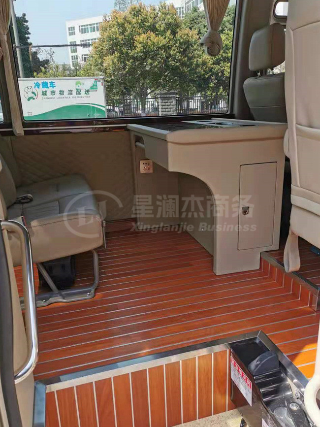 綿陽豐田考斯特13座出租