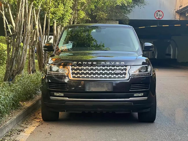 綿陽(yáng)豪華車路虎攬勝出租